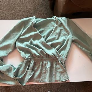 Express flare sleeve top